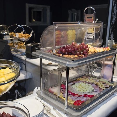 Отель Ramada Bogota Parque 93 Экстерьер фото