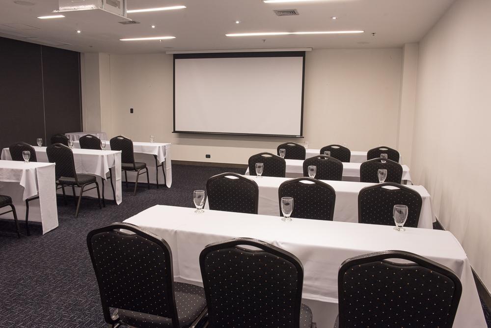 Отель Ramada Bogota Parque 93 Экстерьер фото