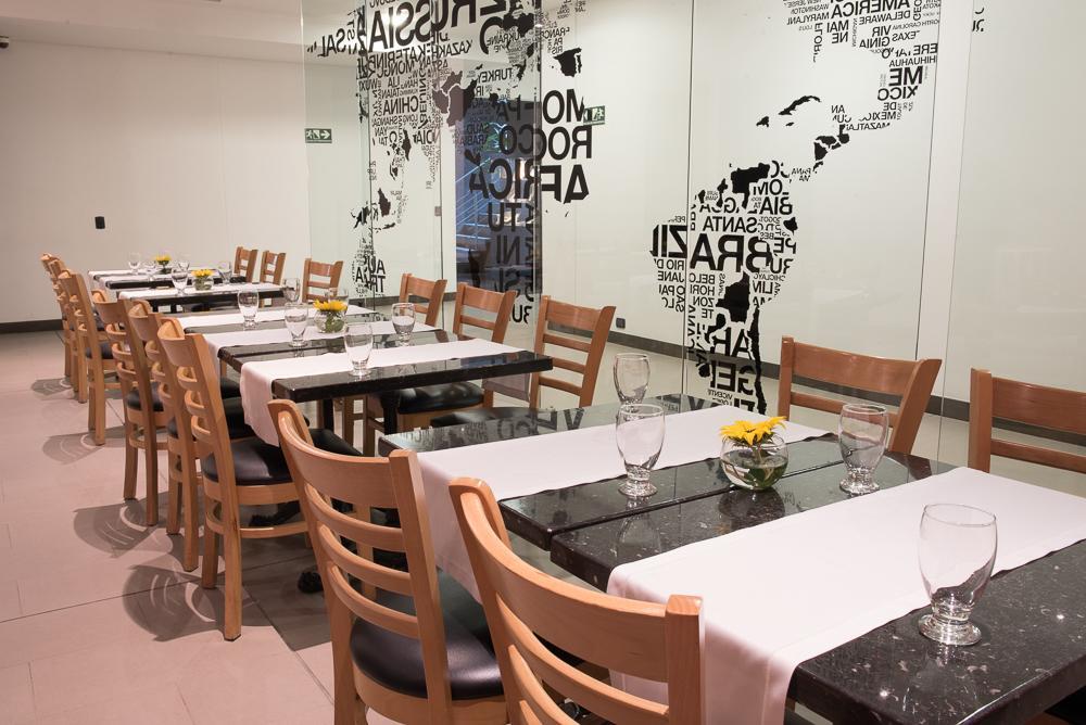 Отель Ramada Bogota Parque 93 Экстерьер фото